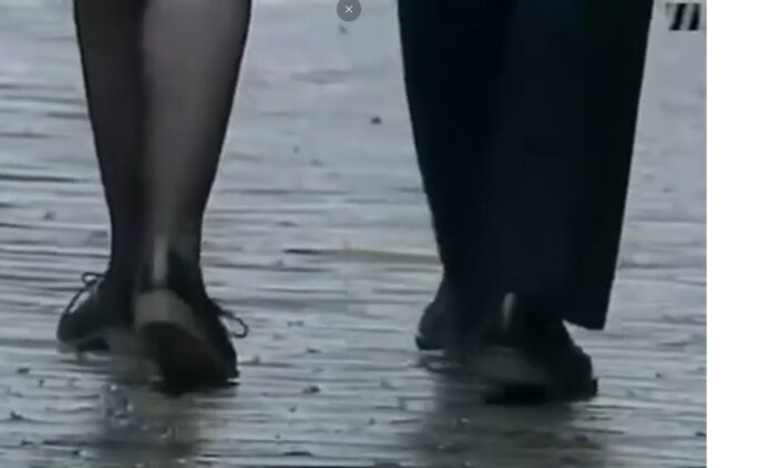 the_bill_feet_rear the feet police
