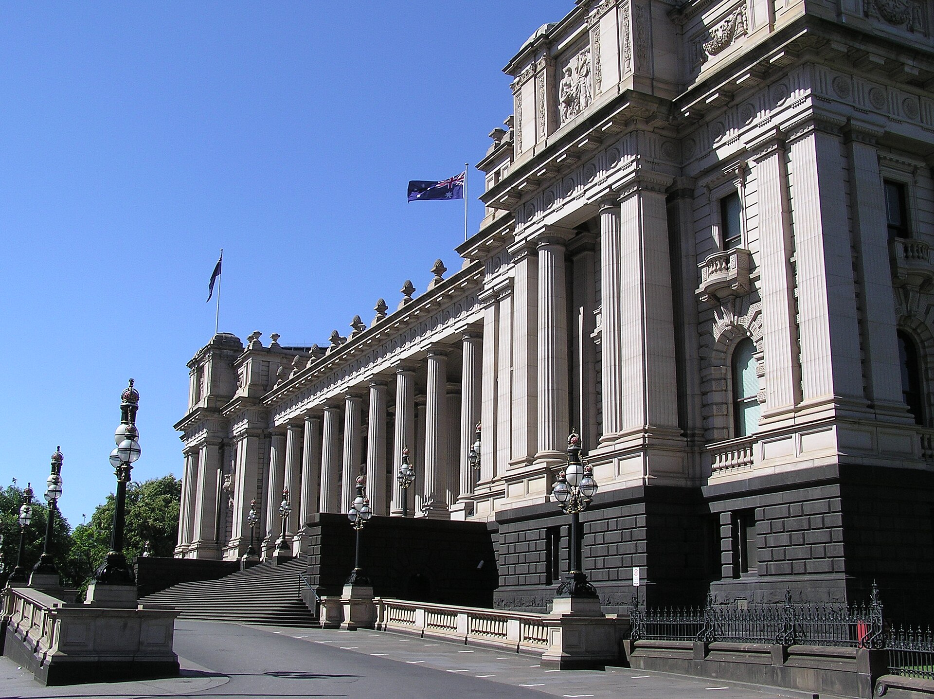 OLYMPUS DIGITAL CAMERA parliament house victoria