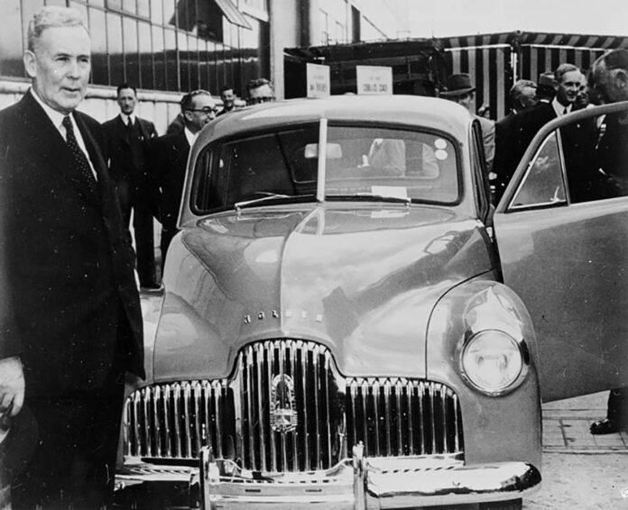 chifley holden fx 48-215