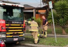 Firefighters contain house fire