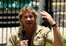 September 4, 2006: Australian icon Steve Irwin is killed by a stingray Steve Irwin