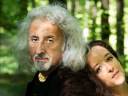 Cellist Mischa Maisky visits